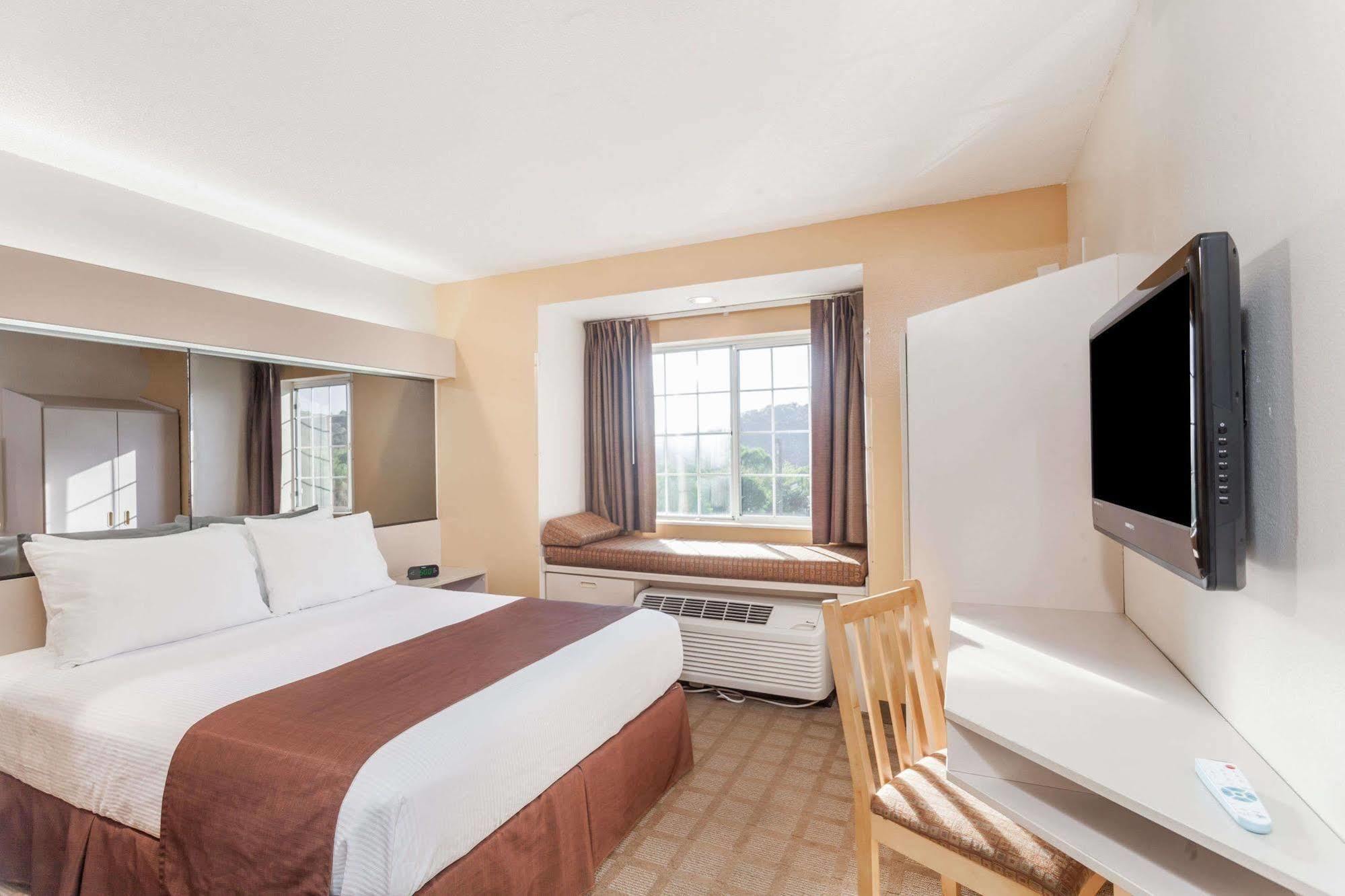 Microtel Inn & Suites By Wyndham Nashville Buitenkant foto