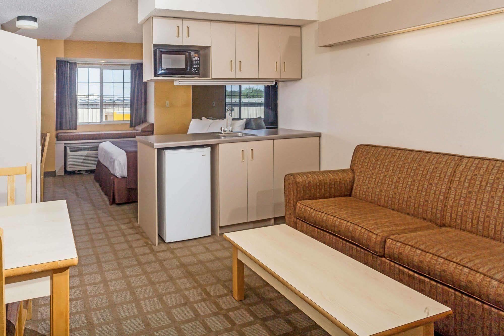 Microtel Inn & Suites By Wyndham Nashville Buitenkant foto