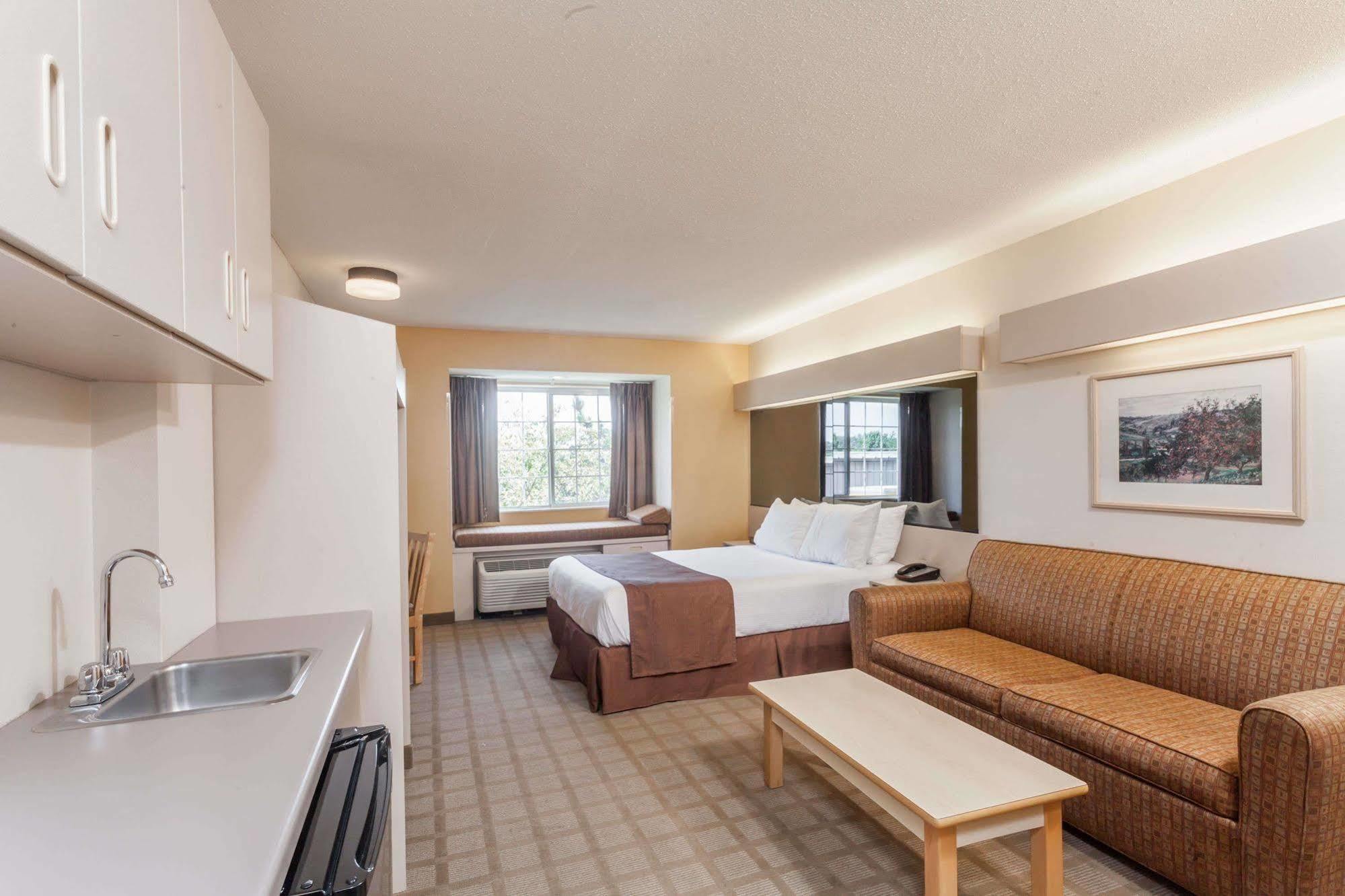 Microtel Inn & Suites By Wyndham Nashville Buitenkant foto