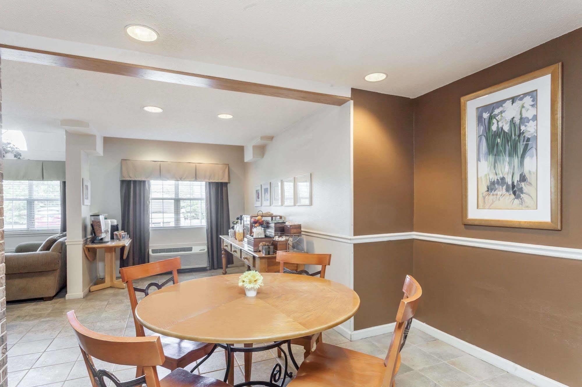 Microtel Inn & Suites By Wyndham Nashville Buitenkant foto